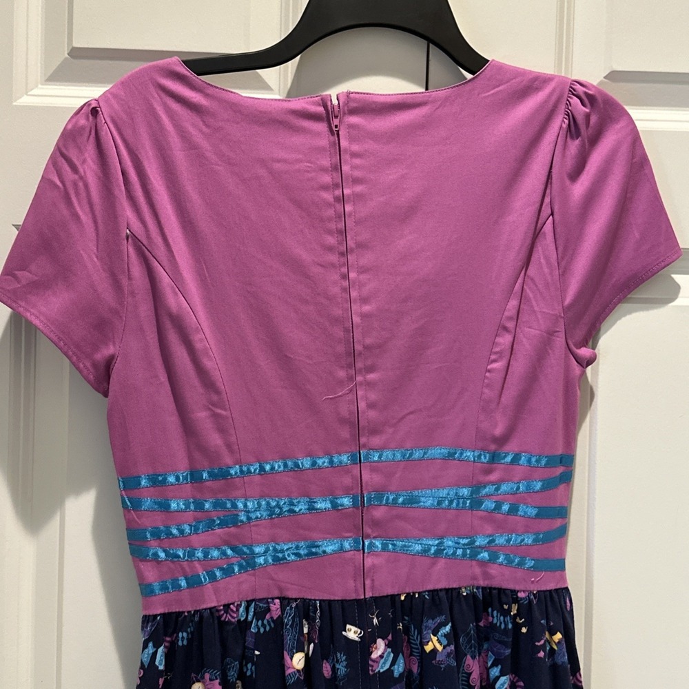 The Dress Shop Disney Her Universe Alice in Wonderland Tea Cup Cheshire Cat SM - Picture 8 of 12